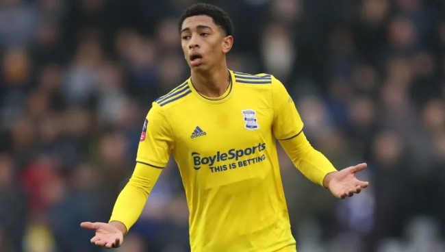 韦斯利-福法纳：埃斯特旺像队中的小宝宝，我们都在帮他适应